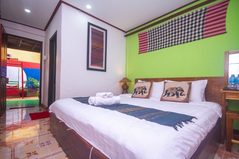 Y Not Lao Hotels